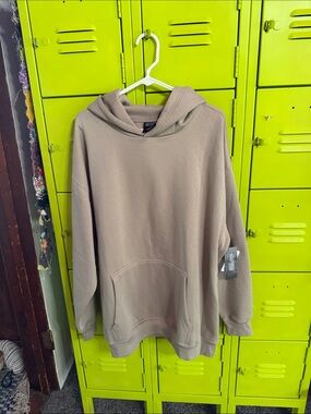 Men's Taupe Crewneck Hoodie - Relaxed Pullover